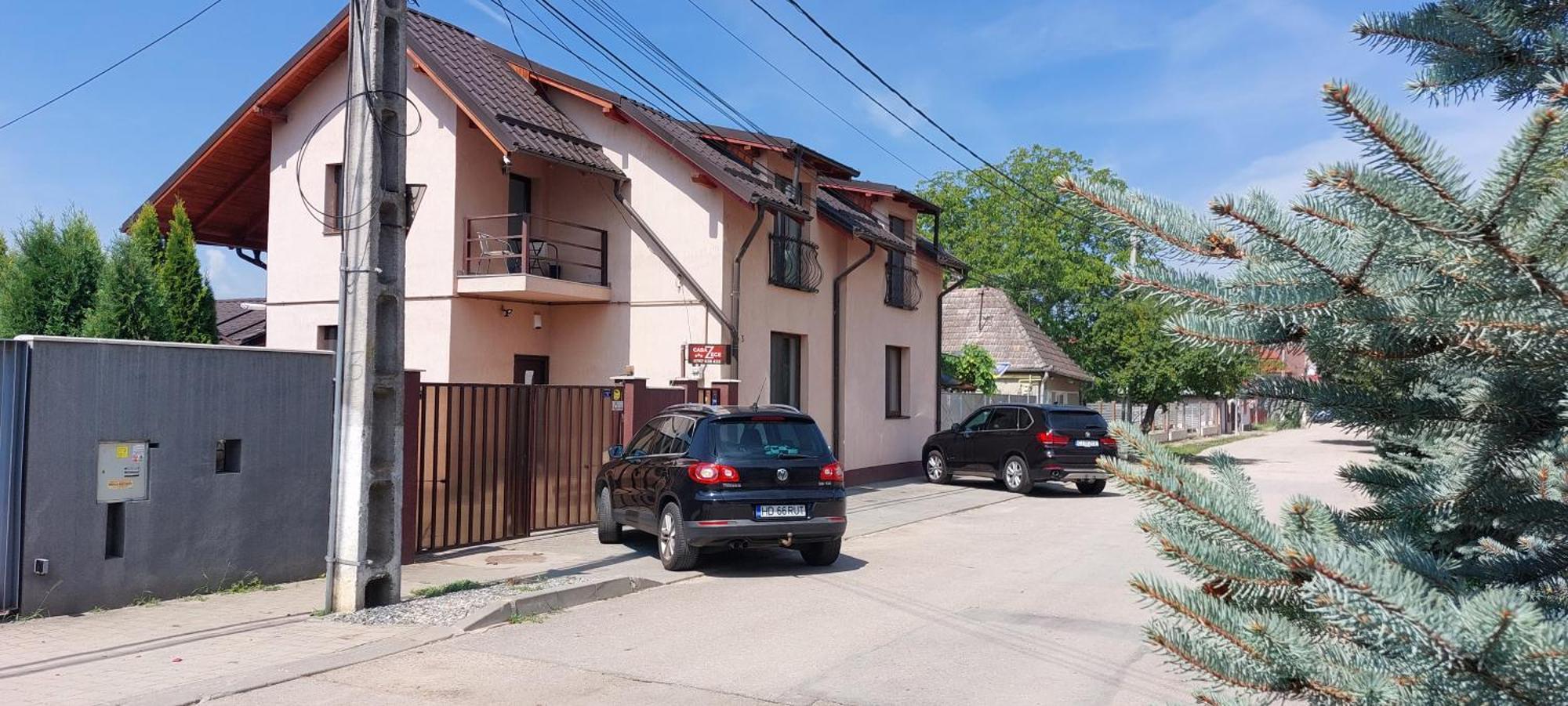 Pensiunea Casa Zece Turda Exterior photo