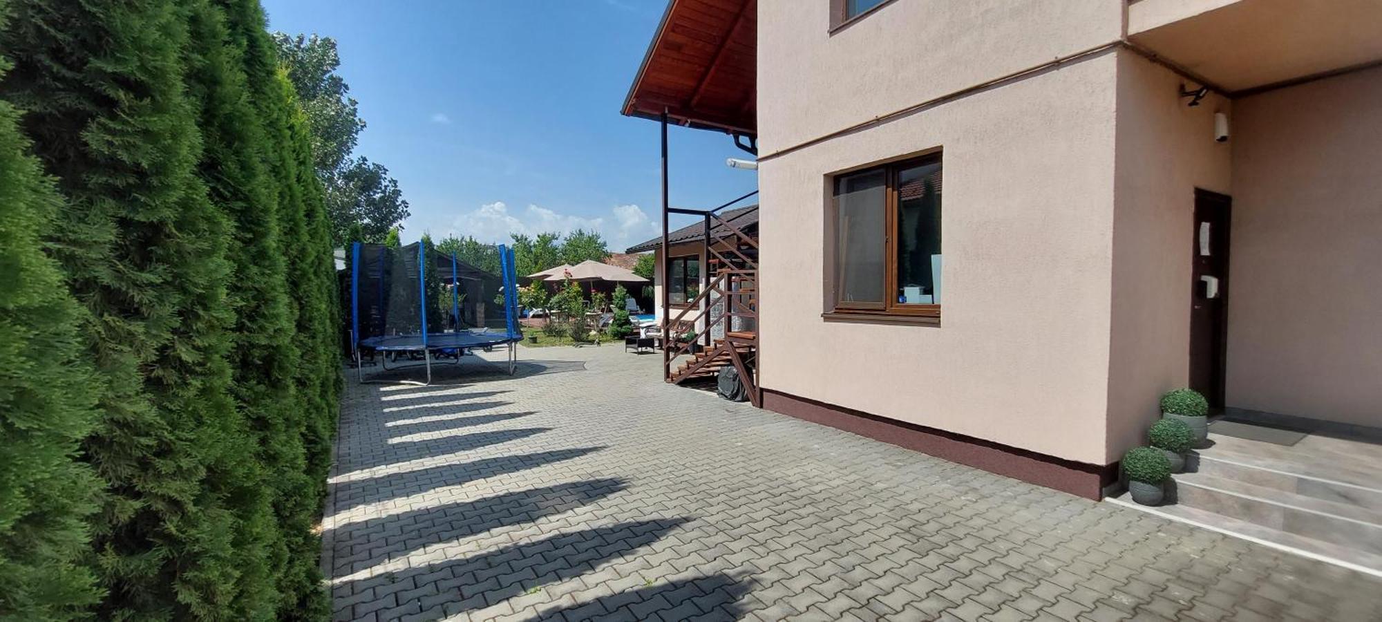 Pensiunea Casa Zece Turda Exterior photo