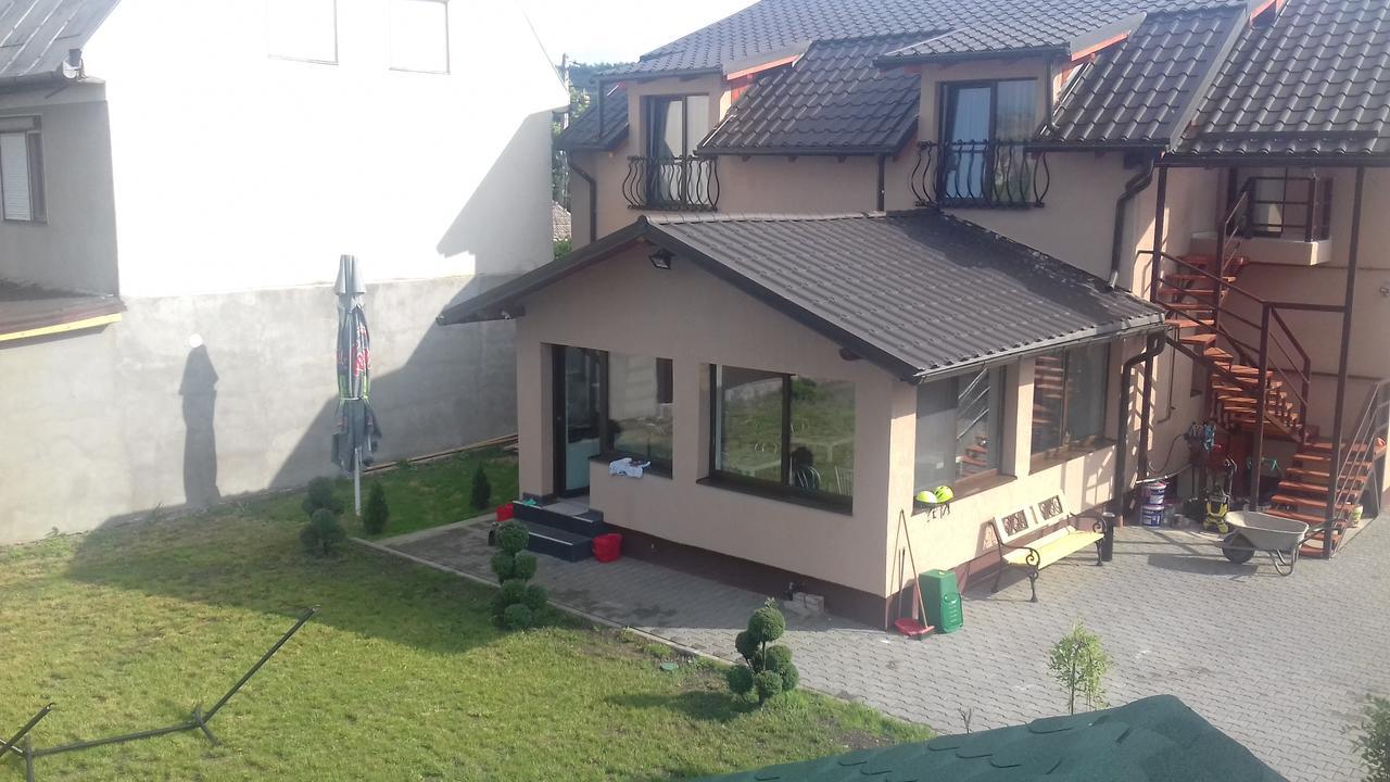 Pensiunea Casa Zece Turda Exterior photo